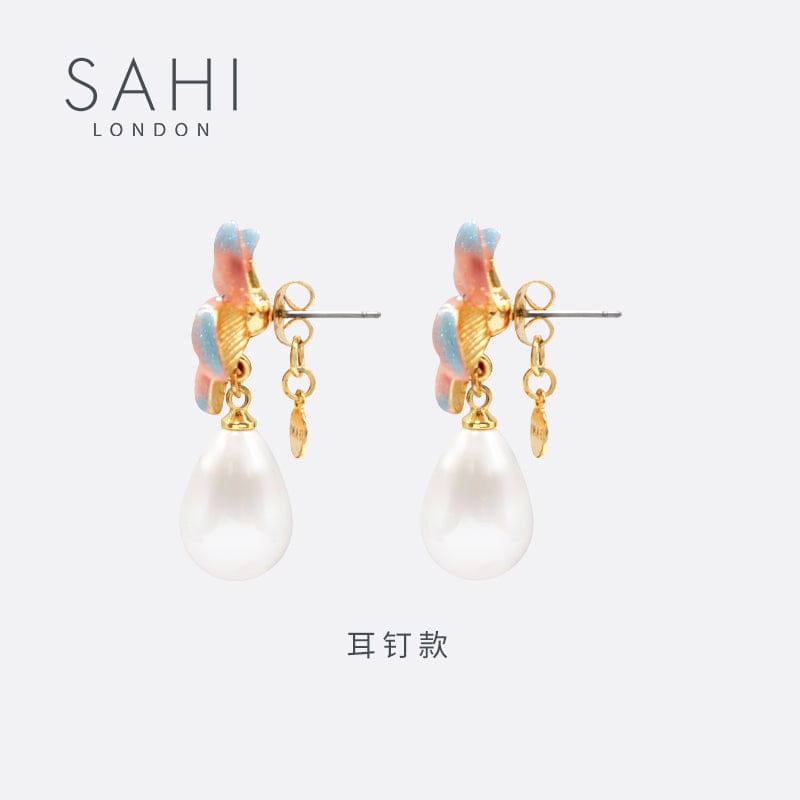 Sahi Lilys Flower Pearl Drop Earrings
