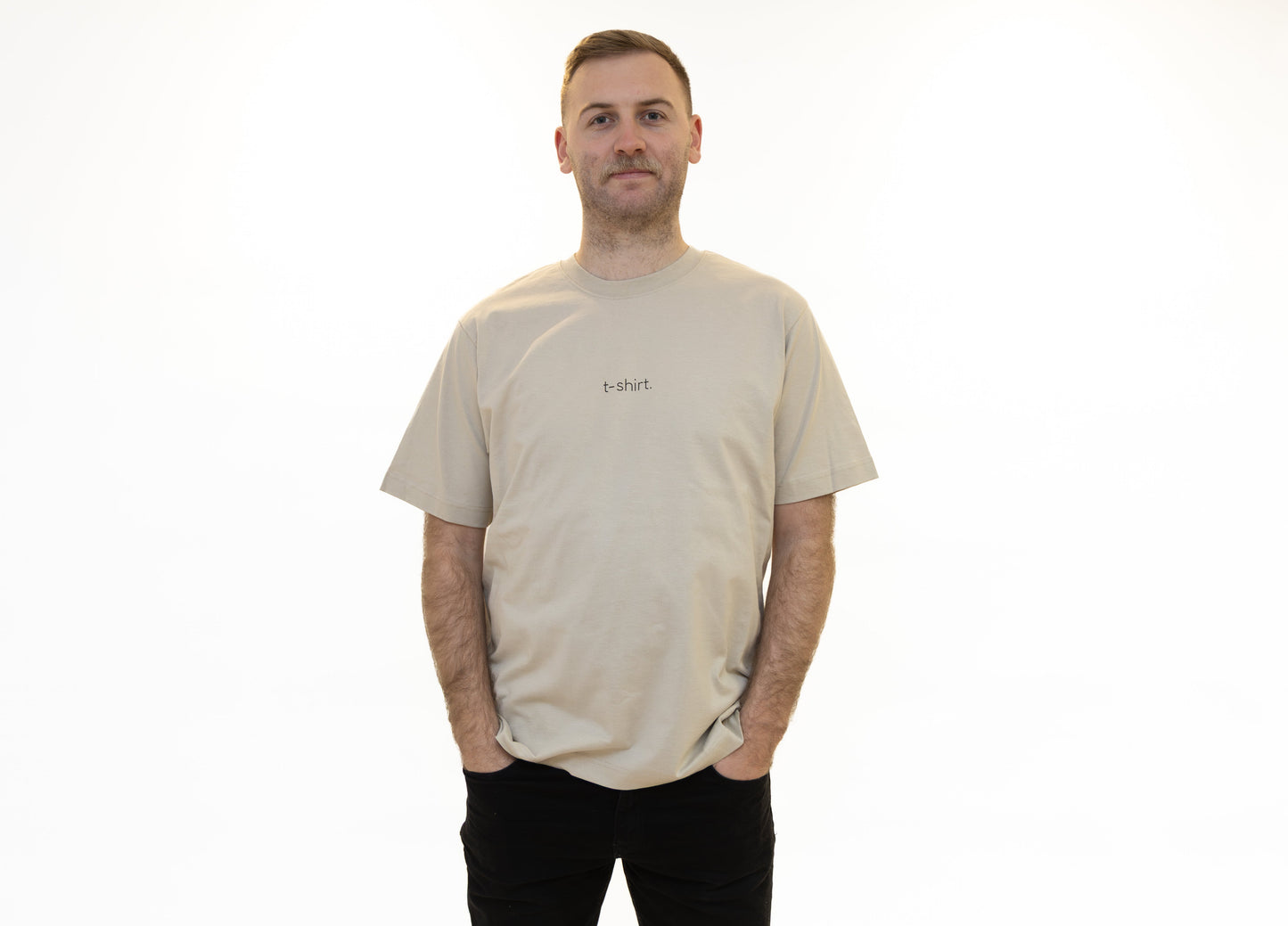 simple. t-shirt. desert-dust.