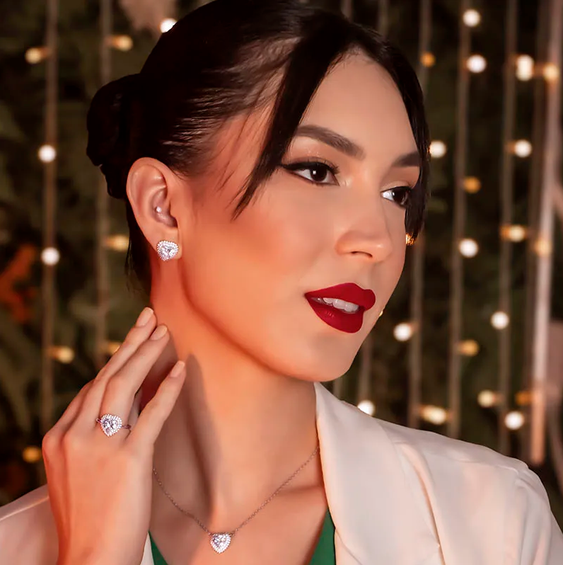 Elegant Heart Necklace