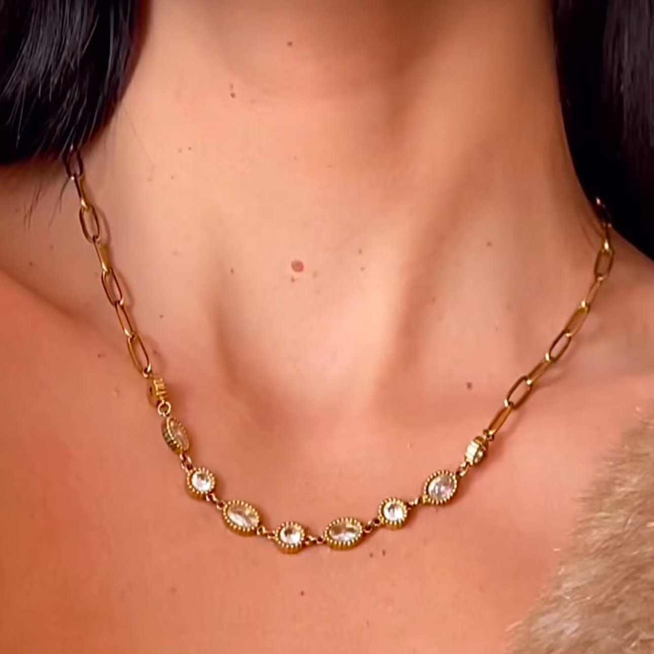 Mellie Luxe 18k Gold Plated Jewelled Necklace