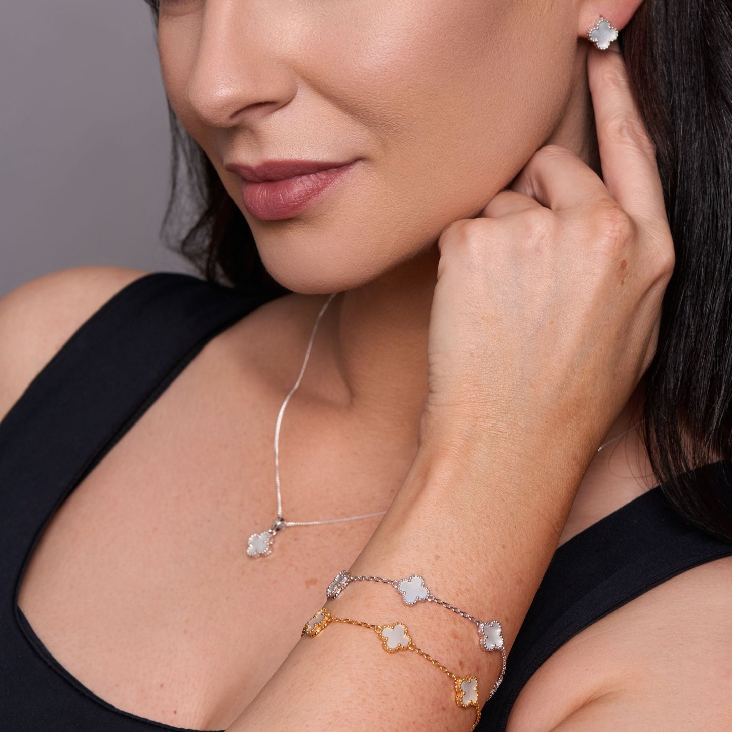Mother Of Pearl Clover Necklace