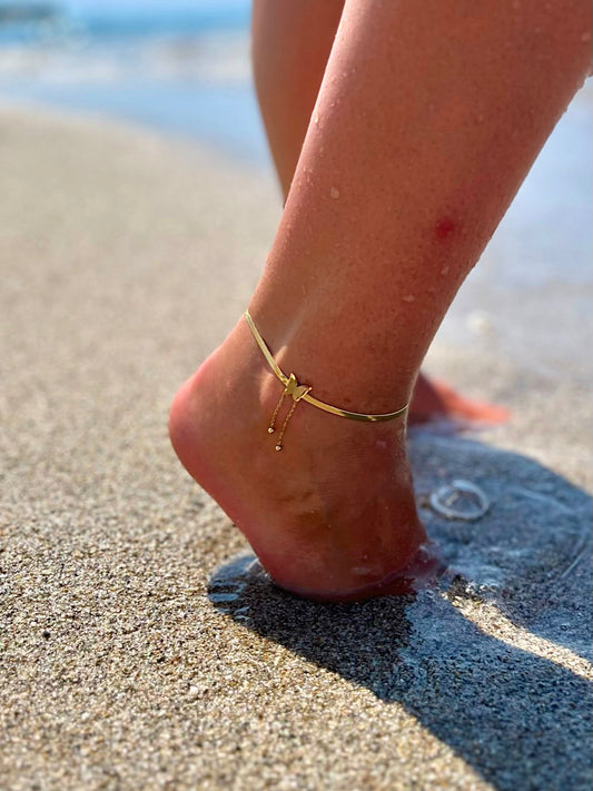 Zaari Luxe 18k Gold Plated Butterfly Anklet