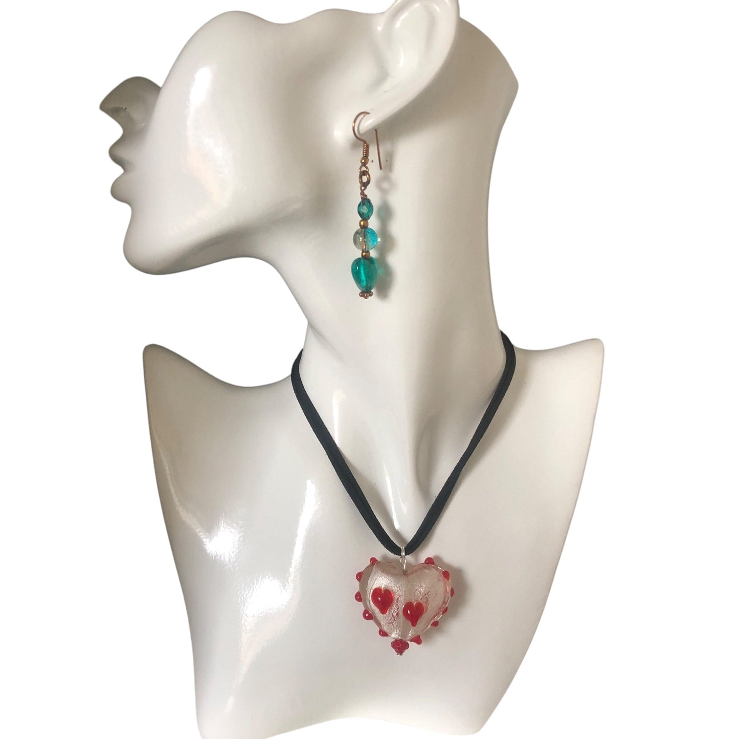 Red and White Glass Heart Pendant Necklace